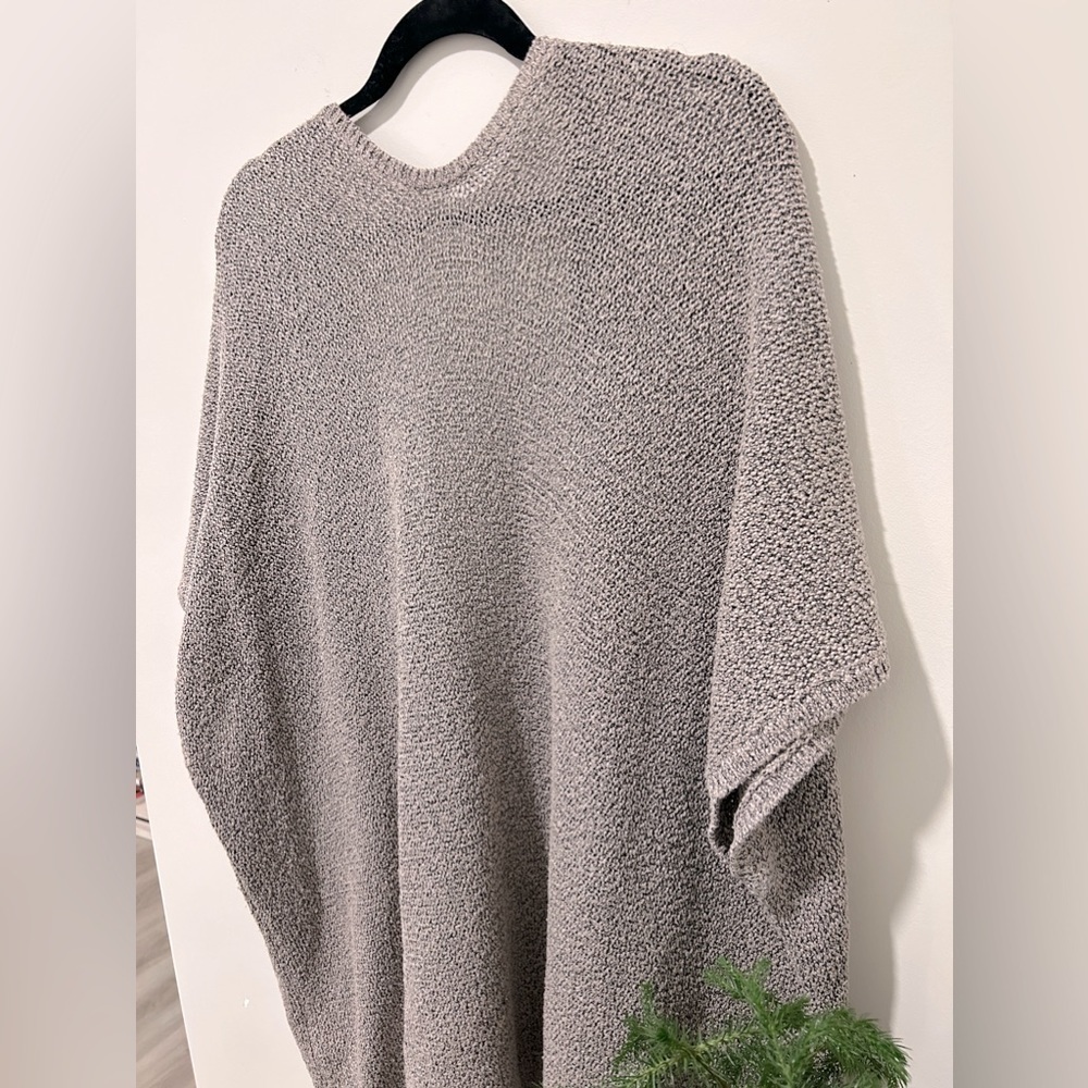 Aritzia Community Iconic Cape Oversized Cotton Blend Knitted Cardigan size XS/S - Picture 8 of 8